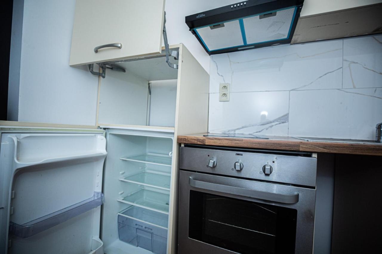 Agreable Chambre Sur Liege Avc Parking Et Wifi Gratuit Bagian luar foto