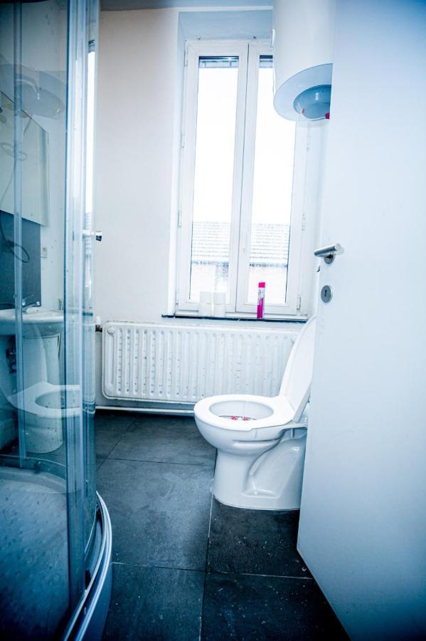 Agreable Chambre Sur Liege Avc Parking Et Wifi Gratuit Bagian luar foto